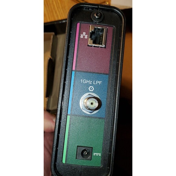 ARRIS SURFboard SB6141 modem and power supply - Picture 6 of 12